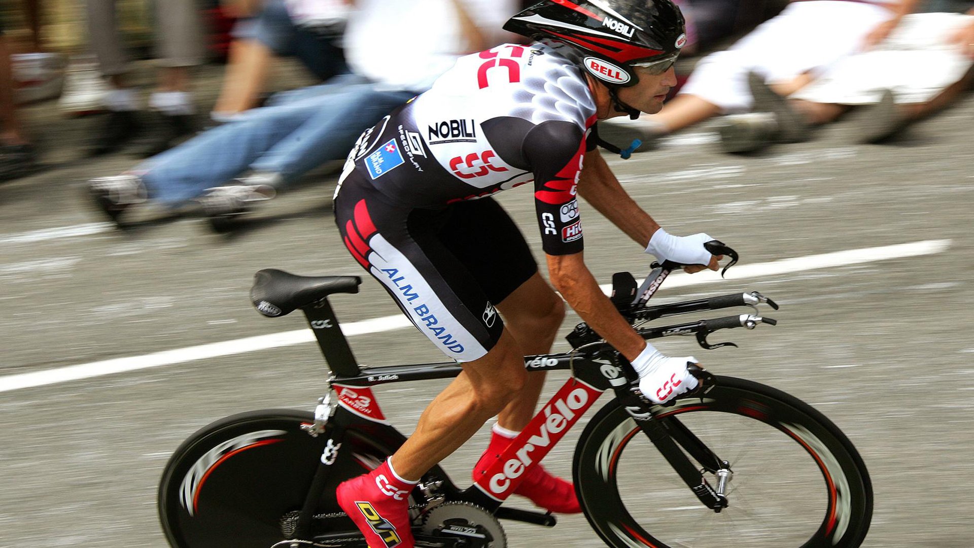 牙买加对阵德国，阿圭罗关键回合不手软，改写历史的瞬间