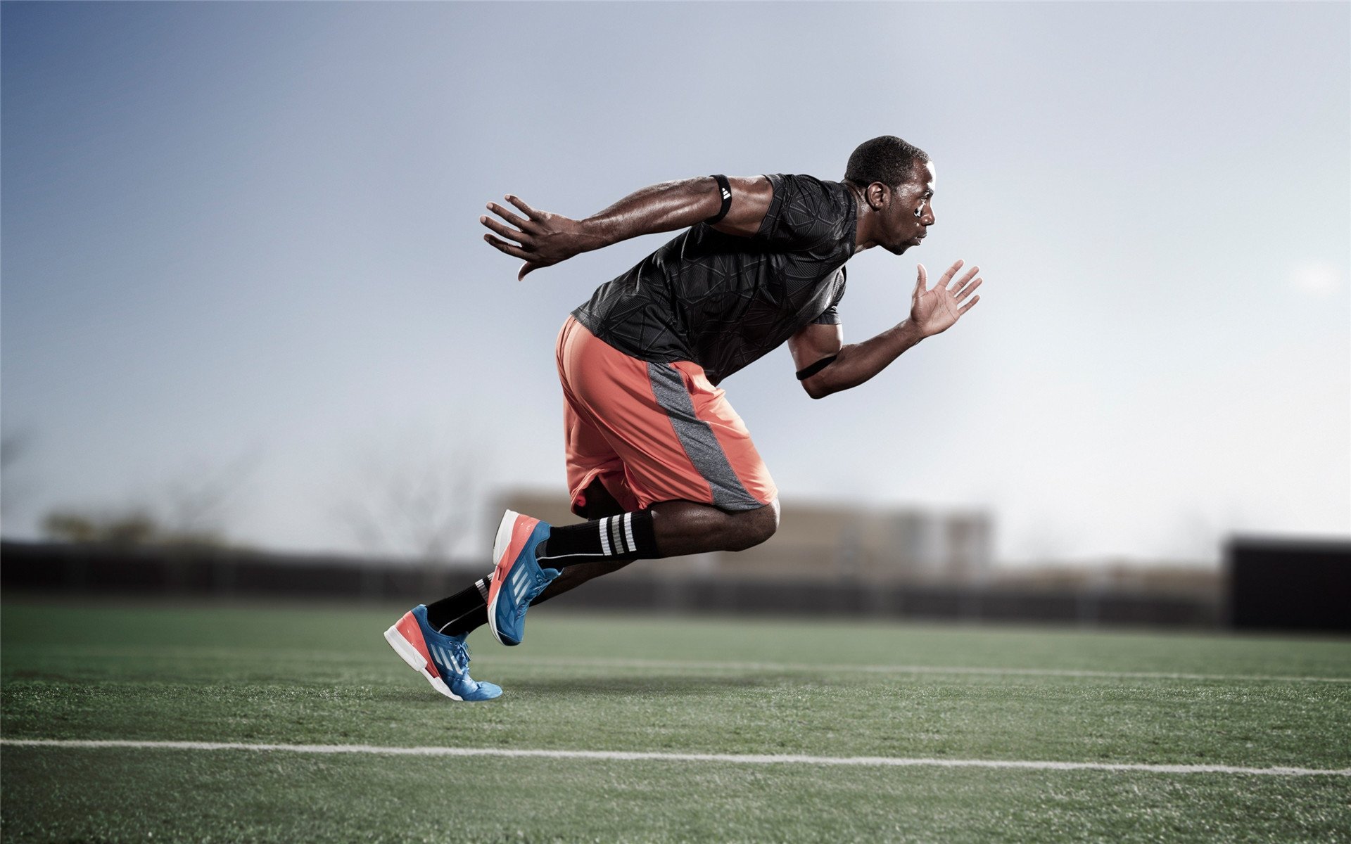 红魔铁蹄压境，范戴克擎天一柱—曼联强压利物浦之战，全场最佳无争议