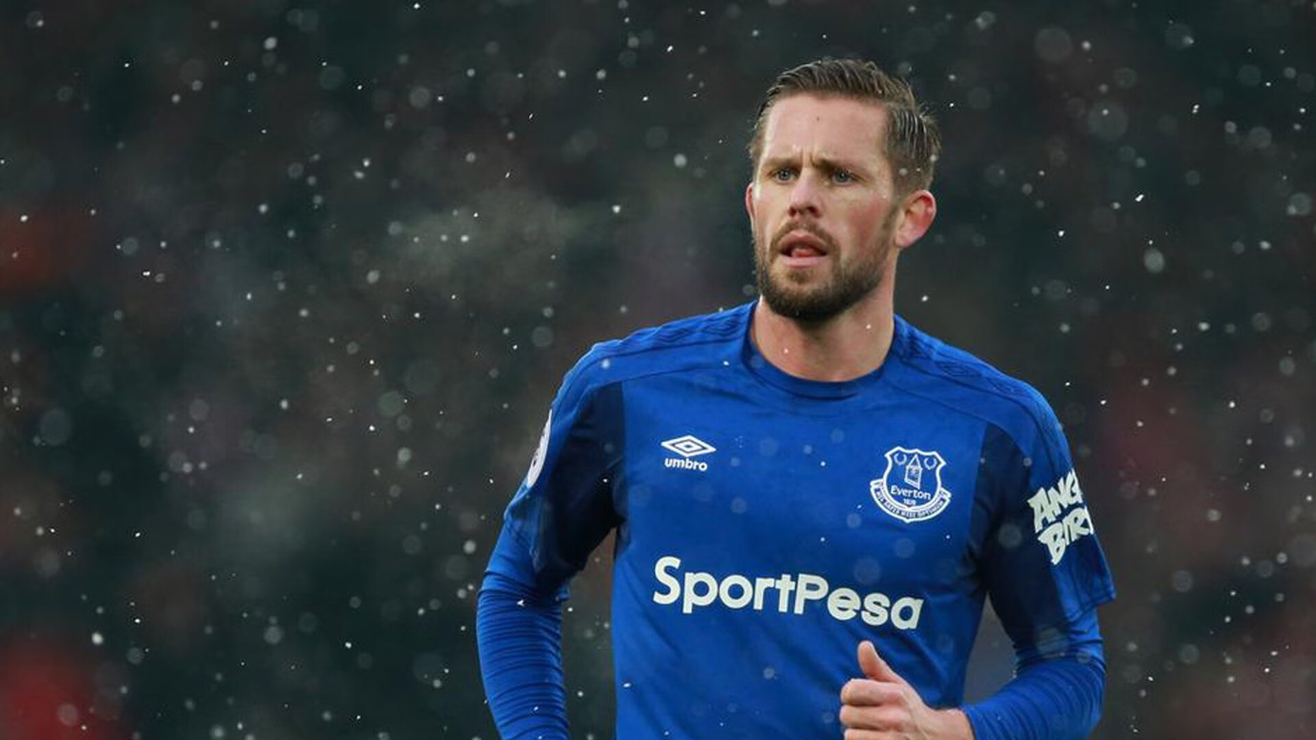 绝杀之刃与领袖之魂，卡塞米罗如何带领葡萄牙刺穿曼联的防线